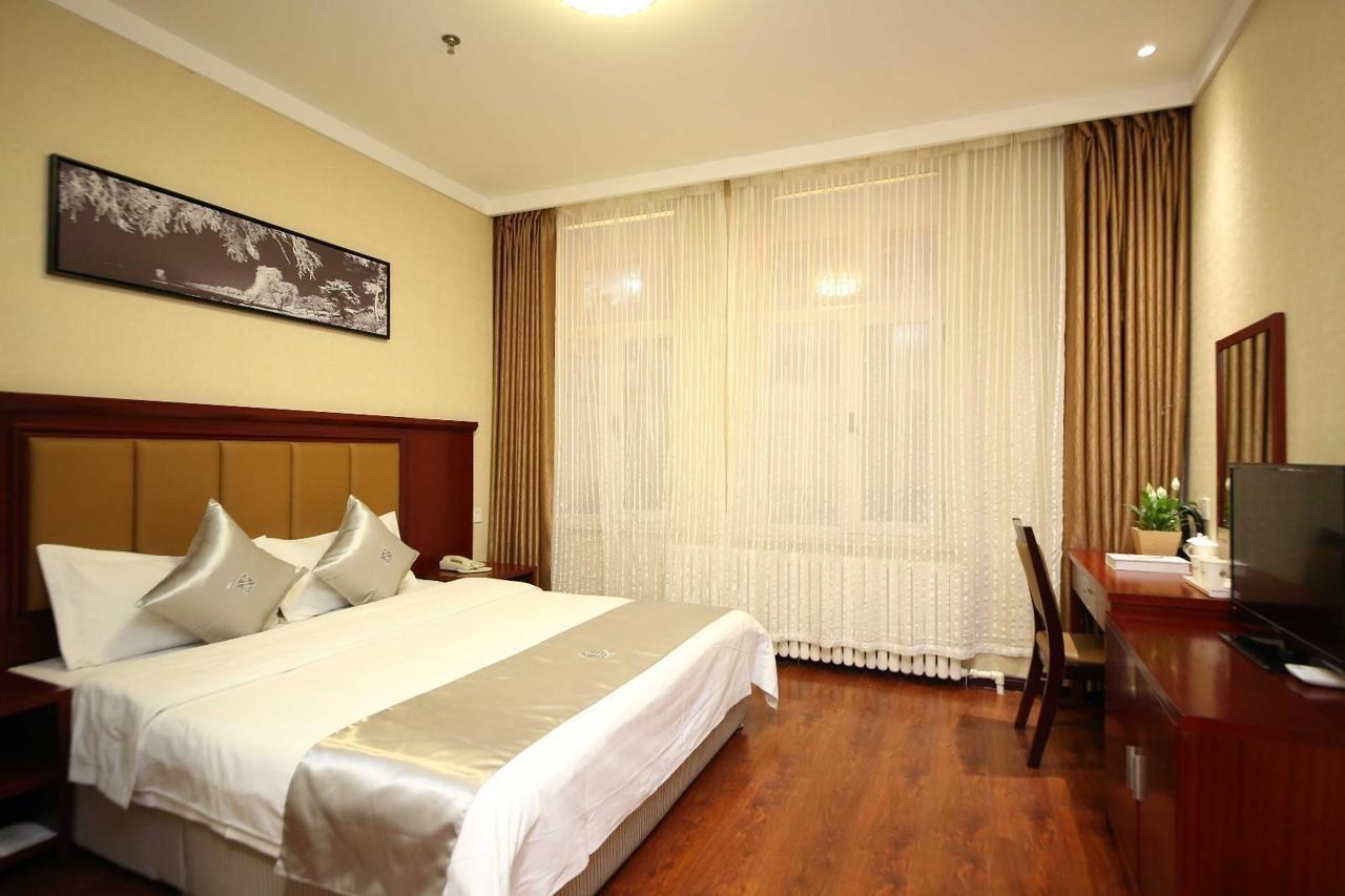 Chonpines Hotel Чанчунь Экстерьер фото