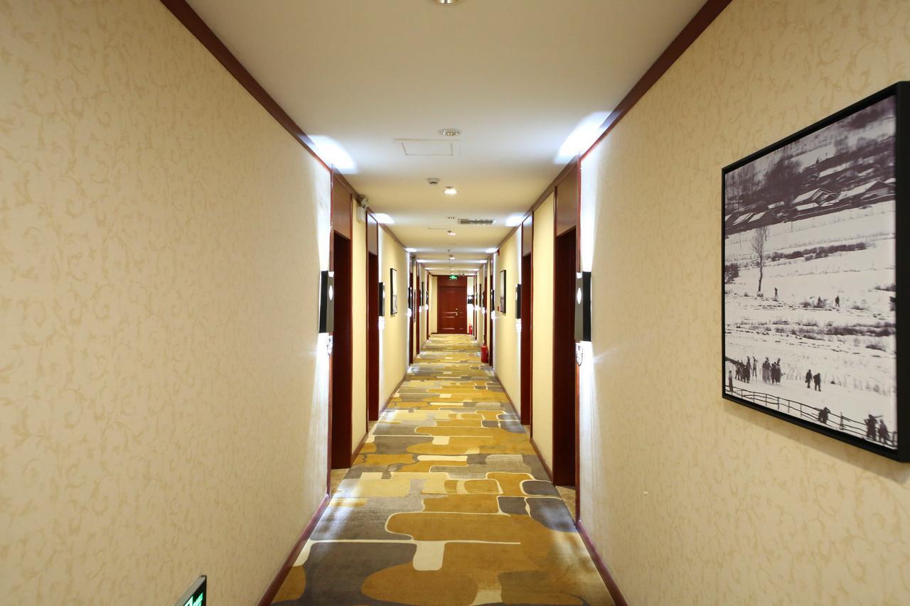 Chonpines Hotel Чанчунь Экстерьер фото