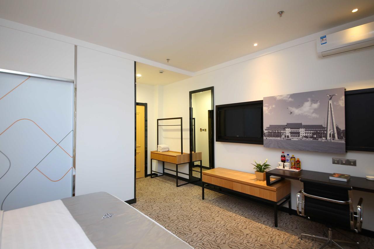 Chonpines Hotel Чанчунь Экстерьер фото