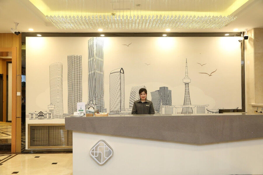 Chonpines Hotel Чанчунь Экстерьер фото